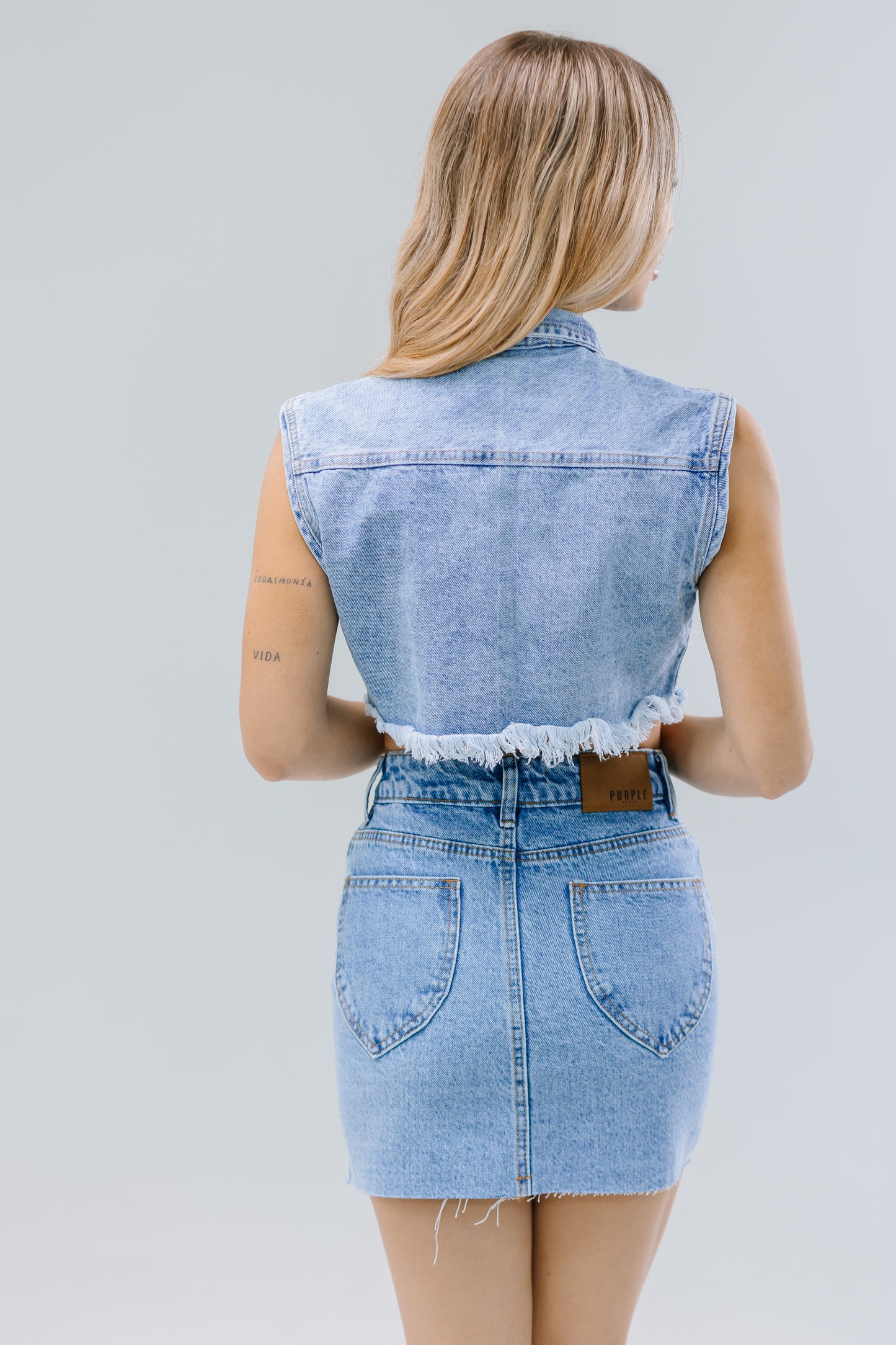 CHALECO CROP DENIM LISO