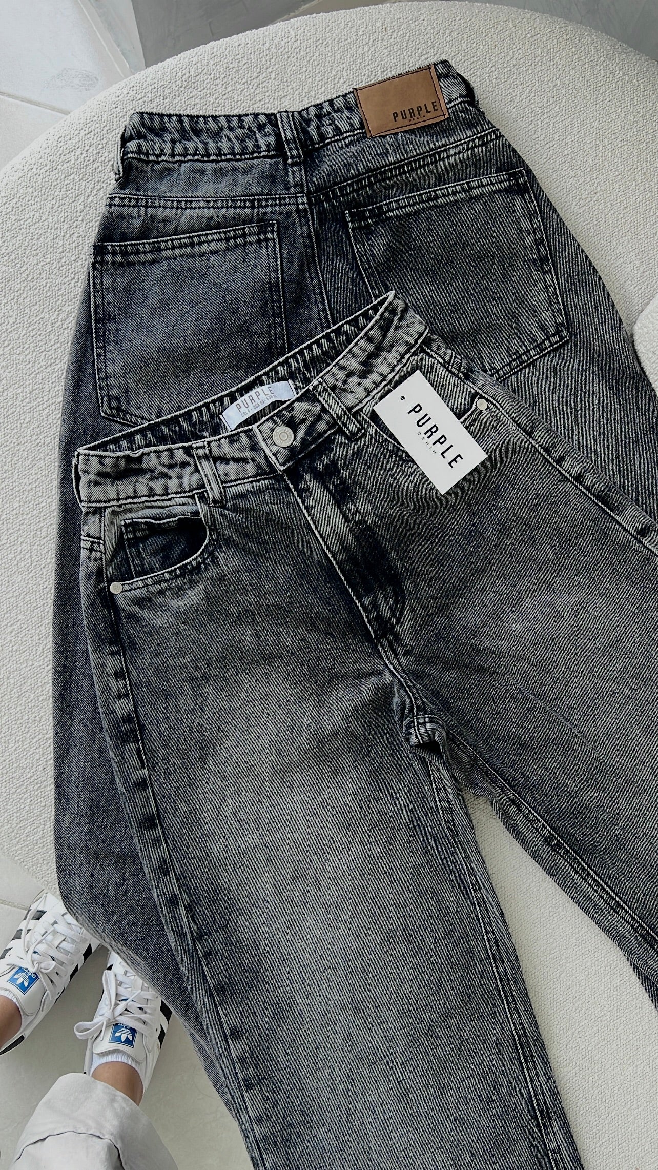 WIDE DARK GRAY